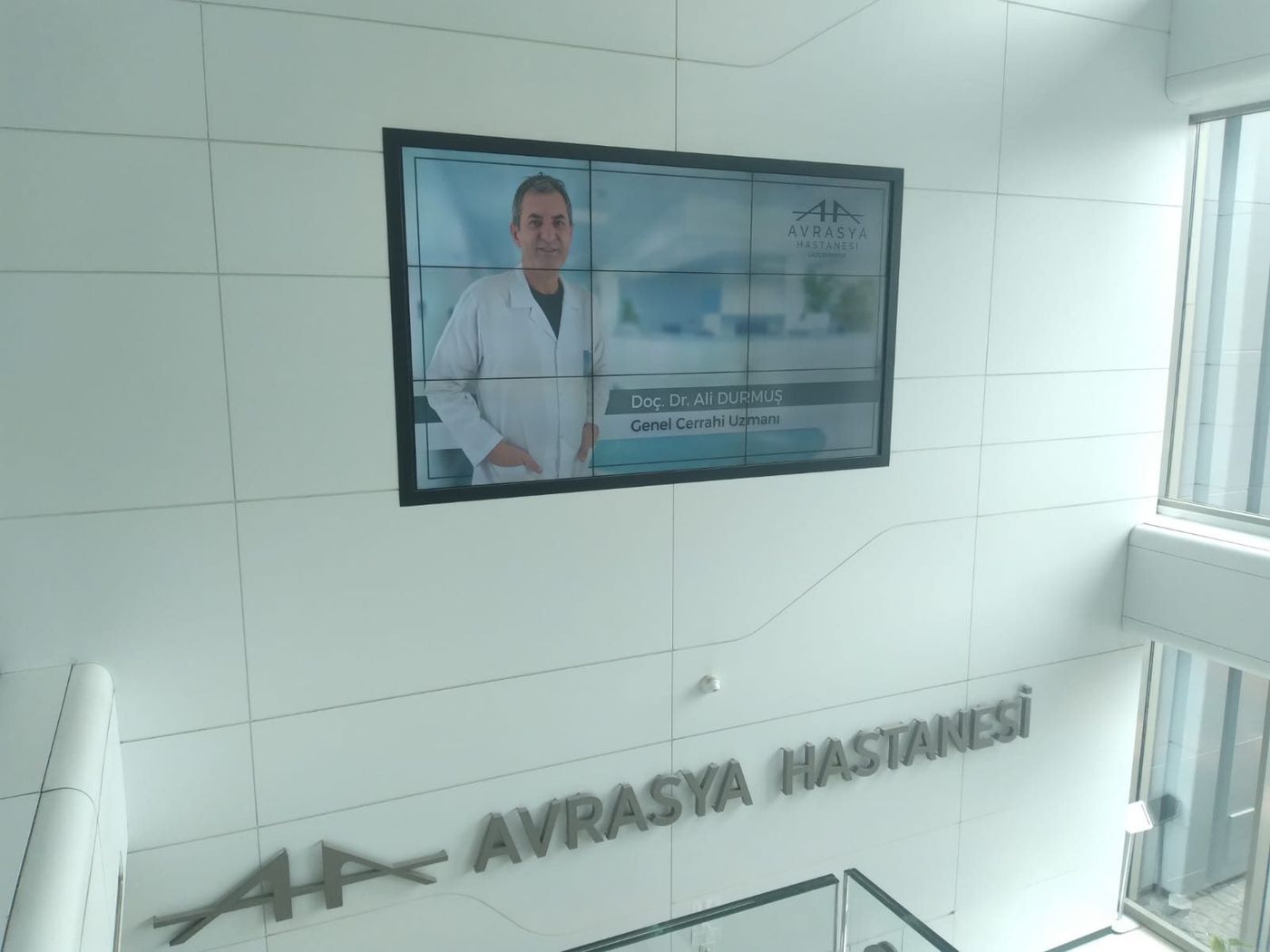 Hastane Lobi Videowall Projesi