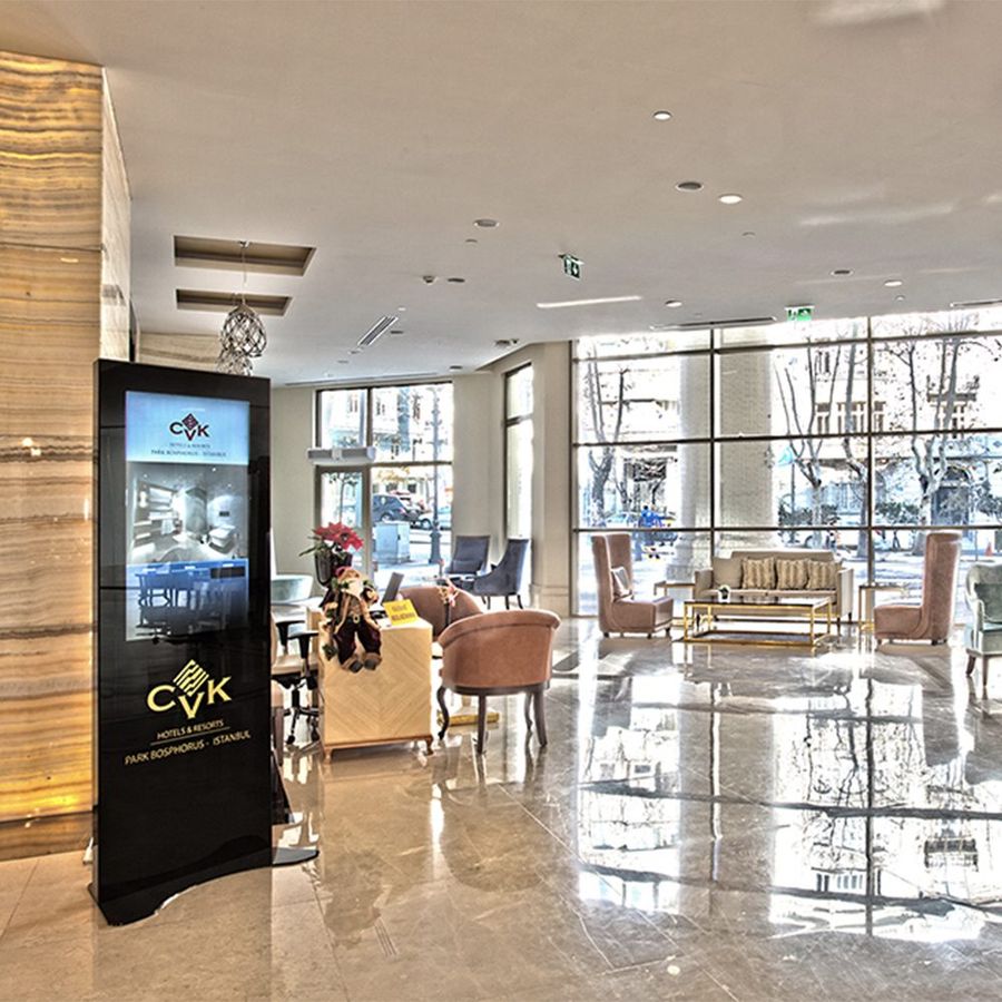 Lüks Şehir Oteli Totem Ekran Projesi